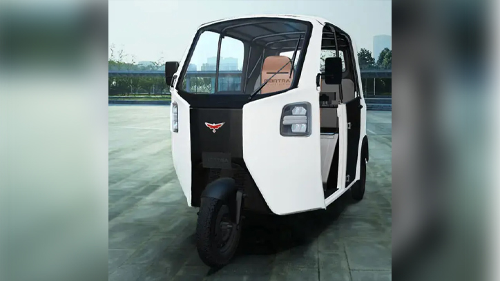 Montra Electric Super Auto